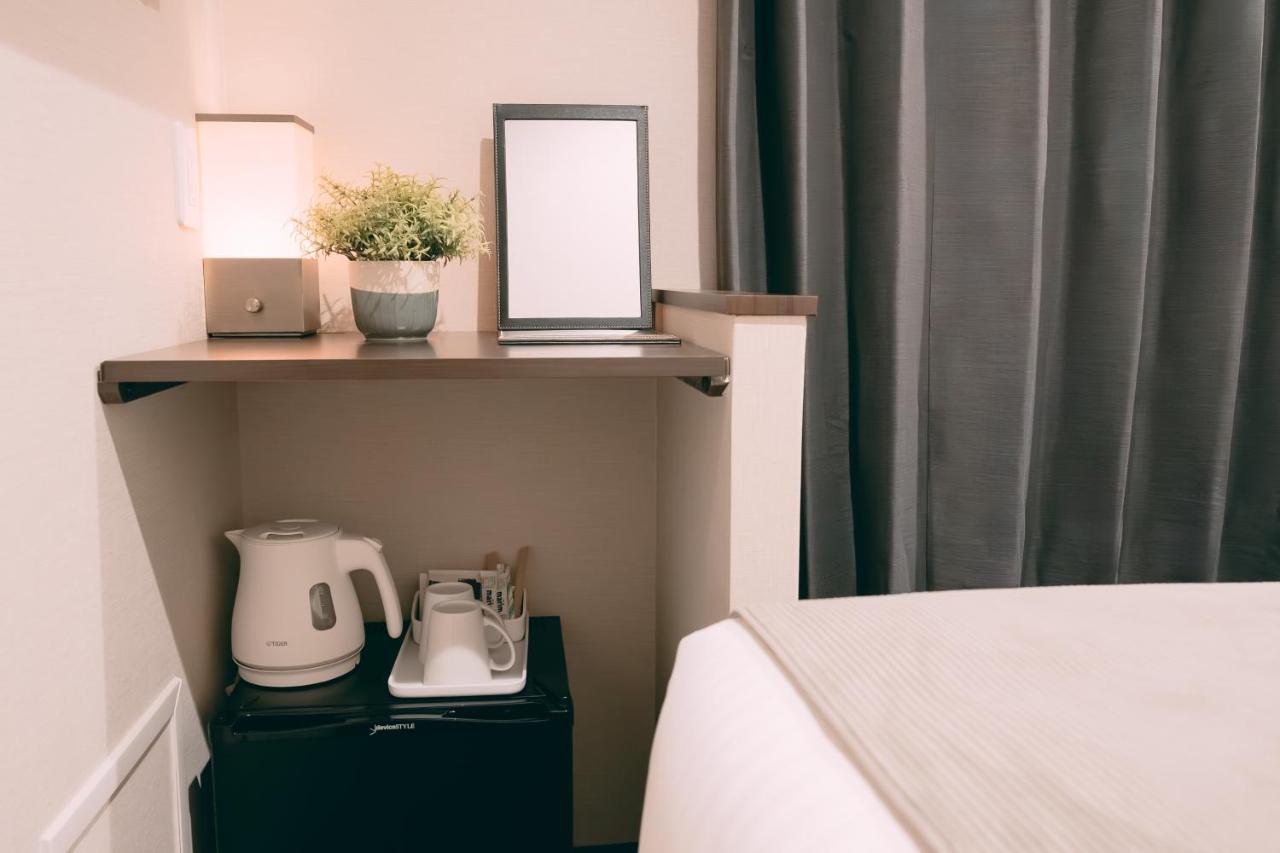 R Hotel Honmachi Осака Екстериор снимка