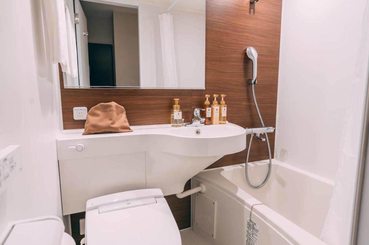 R Hotel Honmachi Осака Екстериор снимка